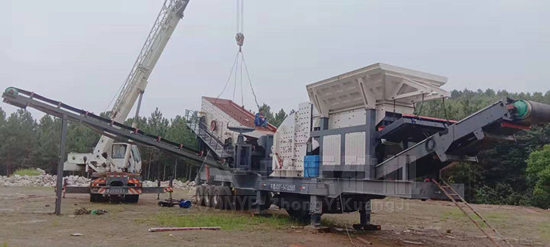 移動式破碎篩分一體機(jī)